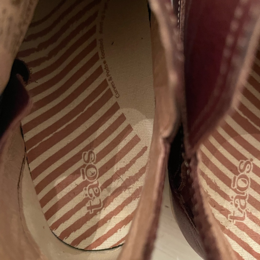 Taos Footwear Burgundy Ankle Boots - Picture 7 of 10